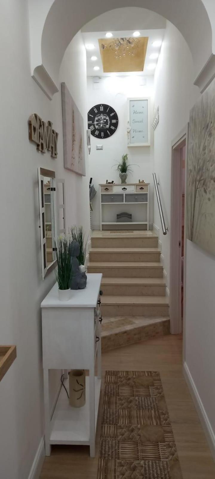 My Family Intero Appartamento Con Parcheggio Privato Potenza Exterior foto