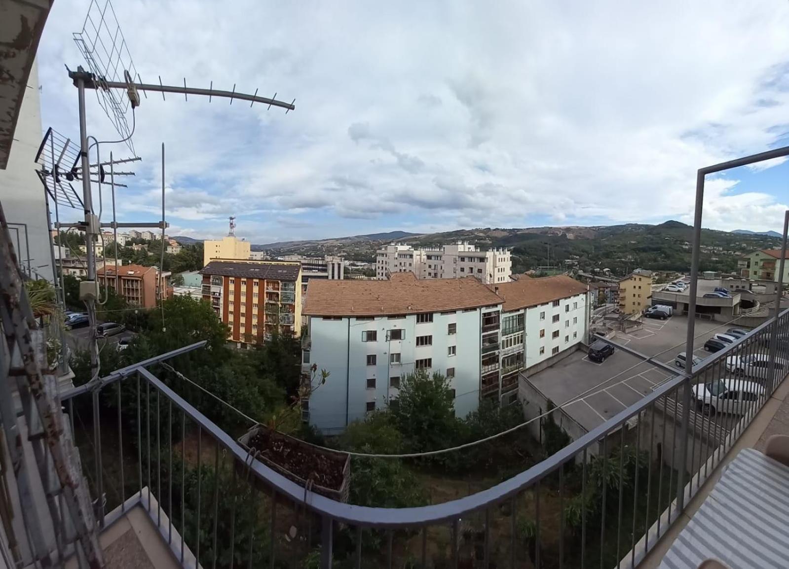 My Family Intero Appartamento Con Parcheggio Privato Potenza Exterior foto